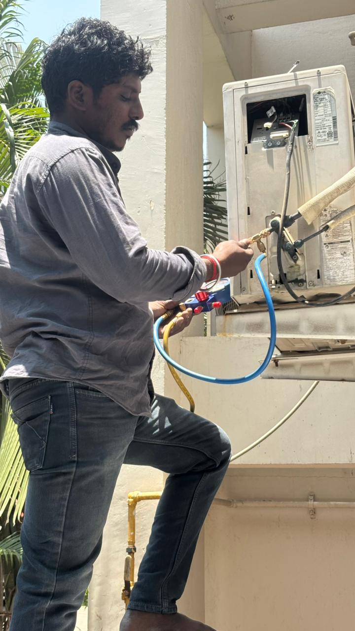 Gas Refill & Leak Fix